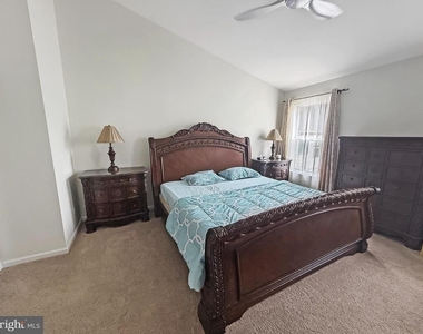 2535 James Monroe Circle - Photo Thumbnail 8