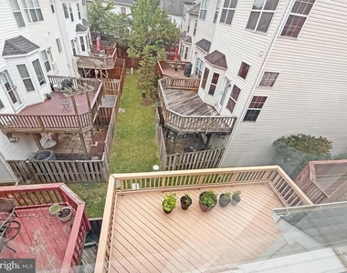 2535 James Monroe Circle - Photo Thumbnail 19