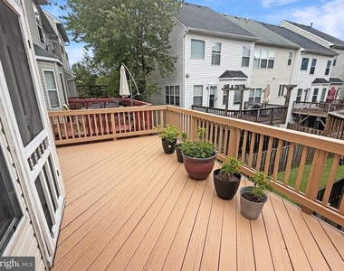2535 James Monroe Circle - Photo Thumbnail 17