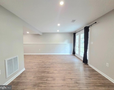 4331 Rolling Stone Way - Photo Thumbnail 19