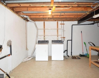 7378 Jiri Woods Court - Photo Thumbnail 31