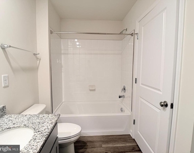 5201 Crooked Lane - Photo Thumbnail 26