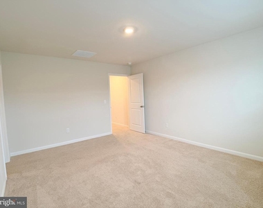 5201 Crooked Lane - Photo Thumbnail 17