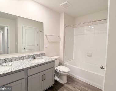 5201 Crooked Lane - Photo Thumbnail 25
