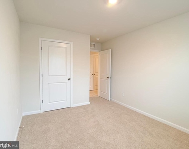 5201 Crooked Lane - Photo Thumbnail 22