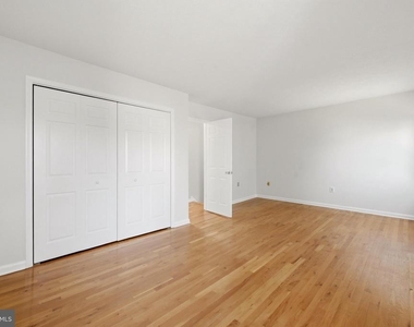 504 Tudor Drive - Photo Thumbnail 22