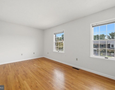 504 Tudor Drive - Photo Thumbnail 19