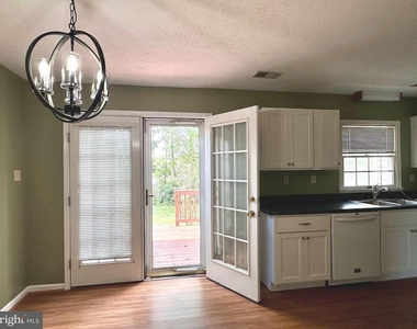 504 Tudor Drive - Photo Thumbnail 25