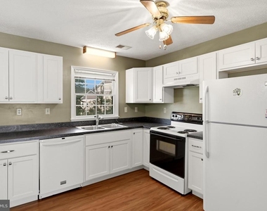504 Tudor Drive - Photo Thumbnail 13