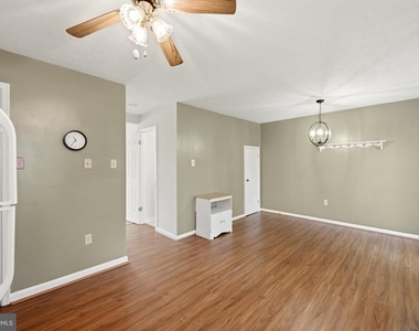 504 Tudor Drive - Photo Thumbnail 10