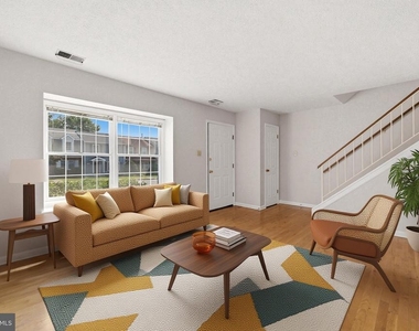 504 Tudor Drive - Photo Thumbnail 6