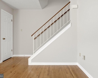 504 Tudor Drive - Photo Thumbnail 18