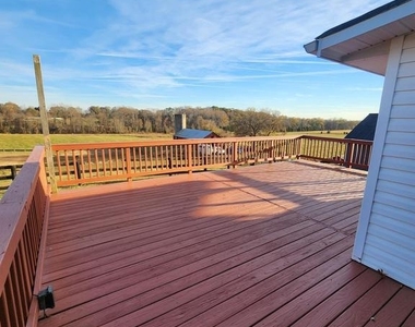 9839 Lees Mill Road - Photo Thumbnail 14