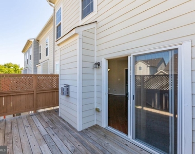 1105 Patrick Street - Photo Thumbnail 35