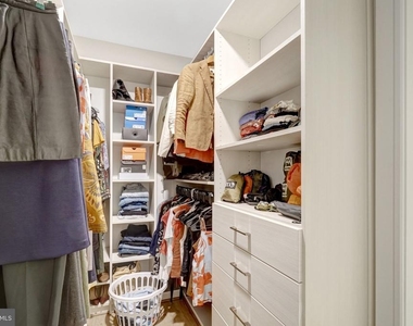 635 Slaters Lane - Photo Thumbnail 37