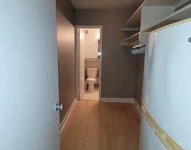 1021 Arlington Boulevard - Photo Thumbnail 8