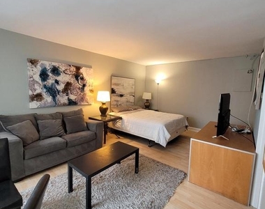 1021 Arlington Boulevard - Photo Thumbnail 18