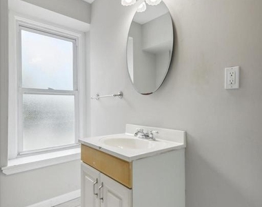 137 East Street - Photo Thumbnail 15