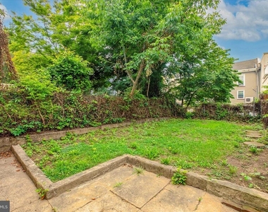137 East Street - Photo Thumbnail 21