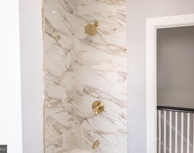 1542 S 57th Street - Photo Thumbnail 14