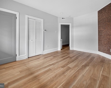 1612 S 56th Street - Photo Thumbnail 5