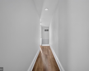 1612 S 56th Street - Photo Thumbnail 12