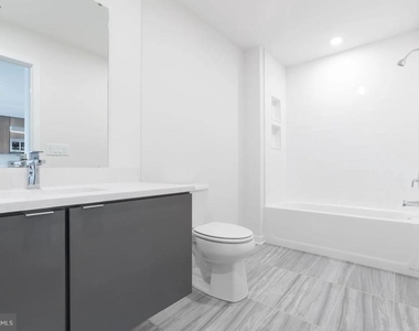 2501 Washington Avenue - Photo Thumbnail 9