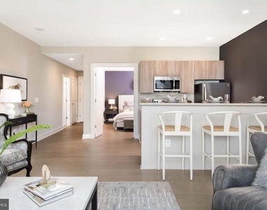 200 N 16th Street - Photo Thumbnail 37