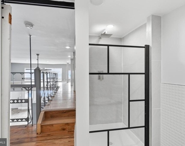310 N Water Street - Photo Thumbnail 23