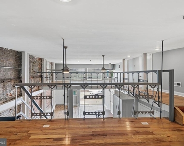 310 N Water Street - Photo Thumbnail 21