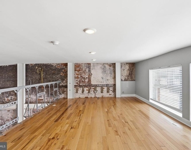 310 N Water Street - Photo Thumbnail 26