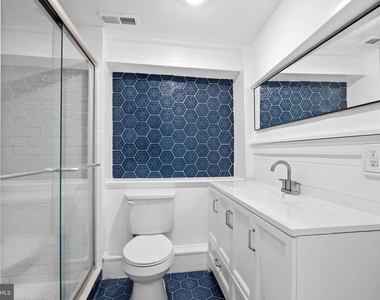 310 N Water Street - Photo Thumbnail 14
