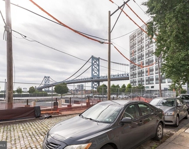 310 N Water Street - Photo Thumbnail 30