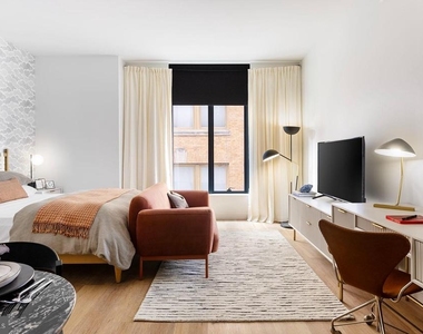 210 S 12th Street - Photo Thumbnail 14