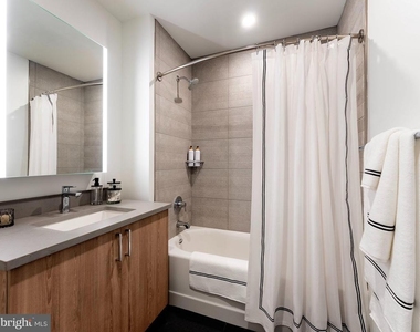 210 S 12th Street - Photo Thumbnail 9