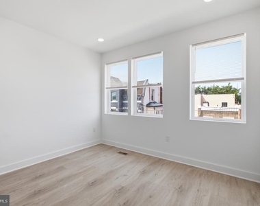 3974 Reno Street - Photo Thumbnail 15