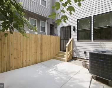3974 Reno Street - Photo Thumbnail 7