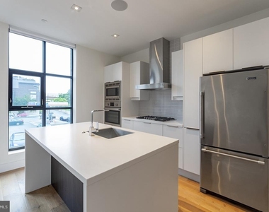 240 N 2nd Street - Photo Thumbnail 2