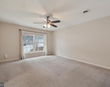 100 Parker Avenue - Photo Thumbnail 9