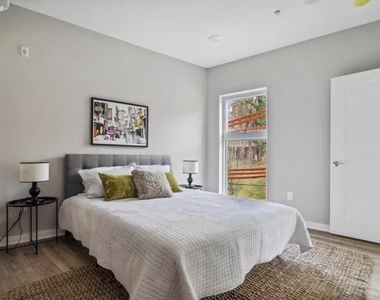 3515 Midvale Avenue - Photo Thumbnail 15