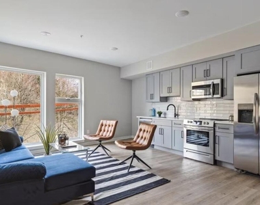3515 Midvale Avenue - Photo Thumbnail 7