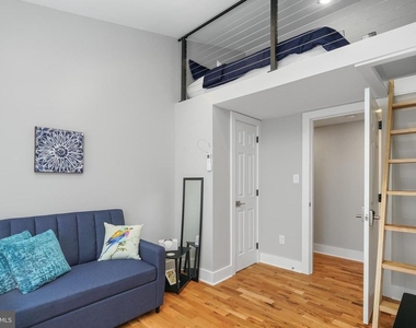 2049 E Hagert Street - Photo Thumbnail 18