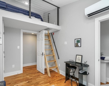 2049 E Hagert Street - Photo Thumbnail 17
