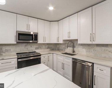 751 N 20th Street - Photo Thumbnail 5