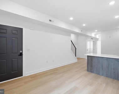 2251 N 12th Street - Photo Thumbnail 6