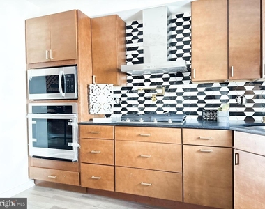 2620 Almond Street - Photo Thumbnail 8