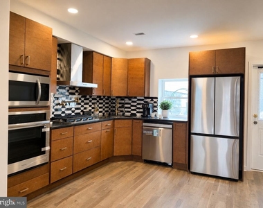 2620 Almond Street - Photo Thumbnail 3