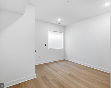2251 N 12th Street - Photo Thumbnail 16