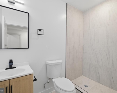 2251 N 12th Street - Photo Thumbnail 12