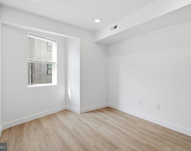 1027 W Arizona Street - Photo Thumbnail 15